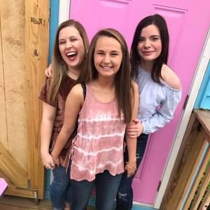 Meet your Posher, Amanda